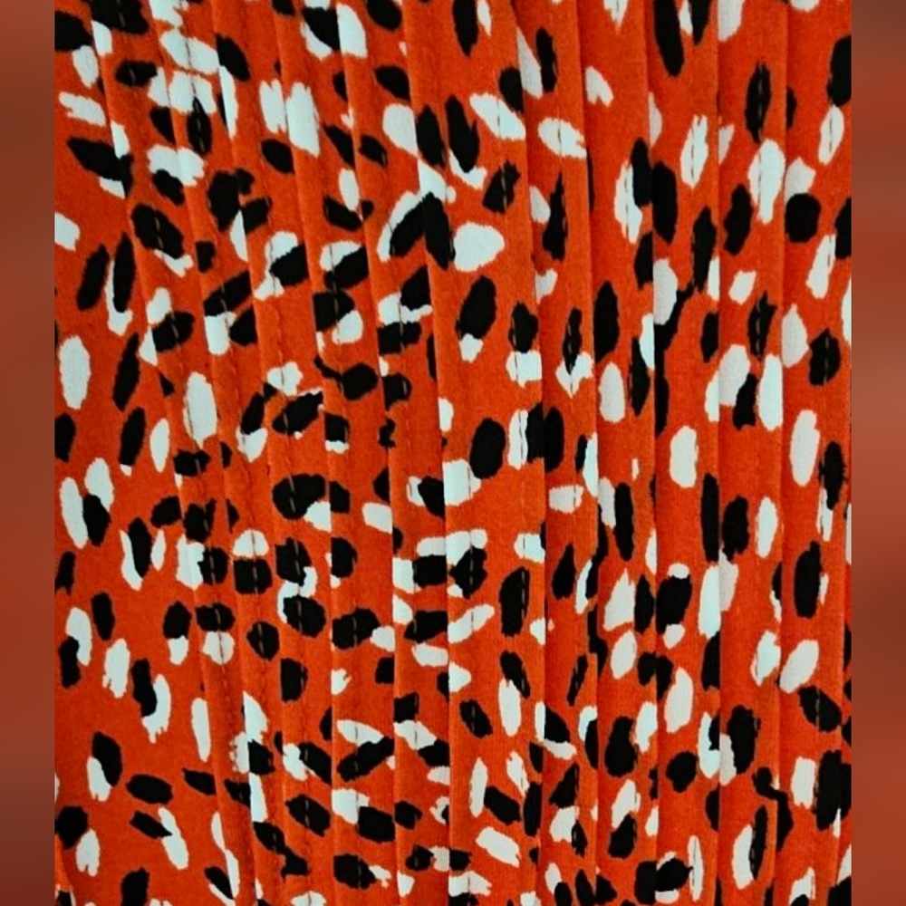 Finity - Patterned Speckled Dress Ribbed V-Neck 3/4 Length Sleeves​ - Picture 3 of 6